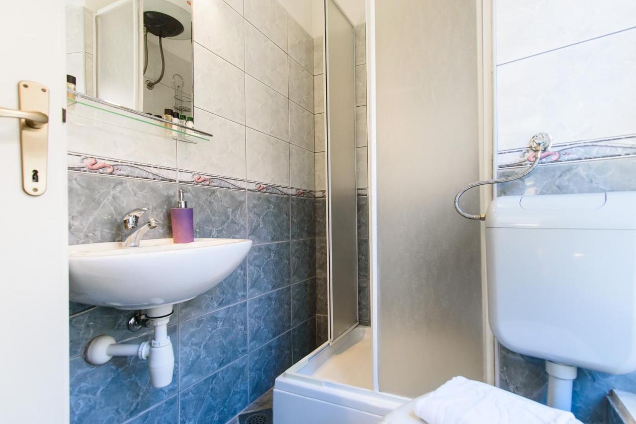 Sweet Old Town By Duhomes Guest house 3*
